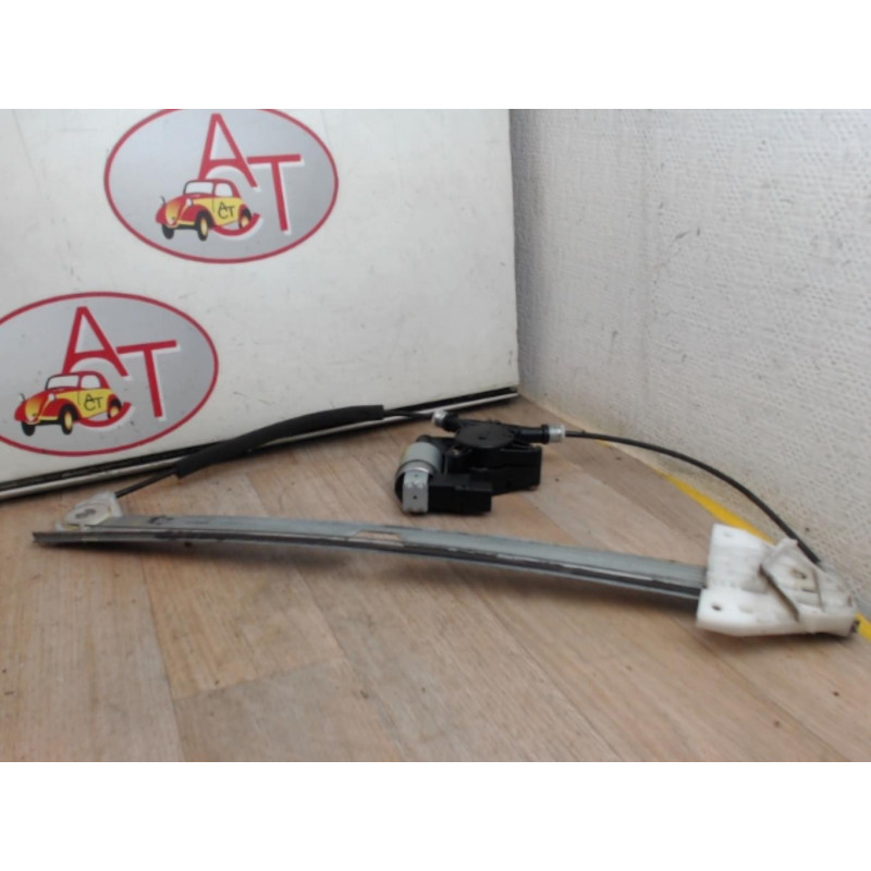 Leve vitre electrique avant droit MAZDA MAZDA 5 PHASE 1 d’occasion