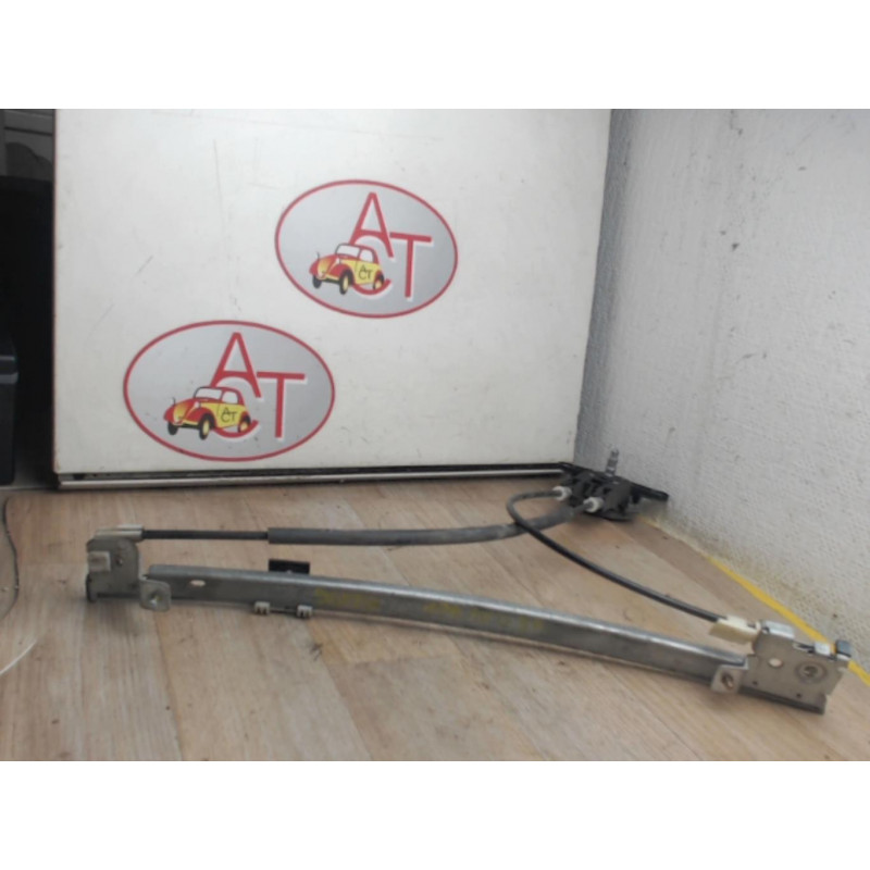 Leve vitre mecanique avant droit PEUGEOT 106 PHASE 1 d’occasion