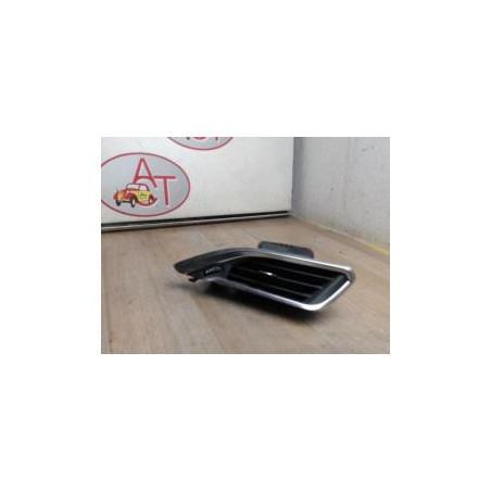 Aerateur tableau de bord avant droit PEUGEOT 2008 d’occasion