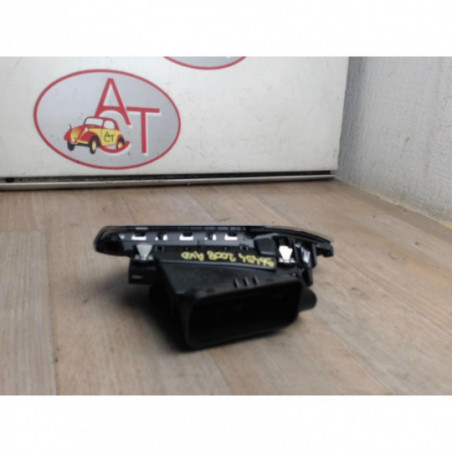 Aerateur tableau de bord avant droit PEUGEOT 2008 d’occasion