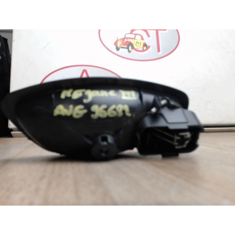 Poignee interieur avant gauche RENAULT MEGANE III PHASE 1 d’occasion