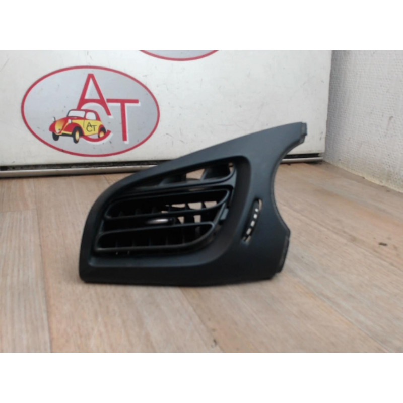 Aerateur tableau de bord avant gauche CITROEN C3 II PHASE 2 d’occasion