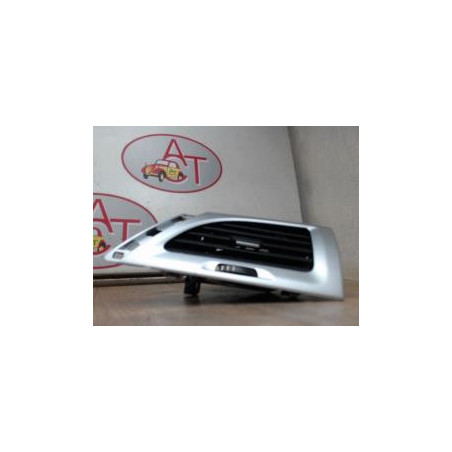 Aerateur tableau de bord avant droit RENAULT MEGANE III PHASE 1 d’occasion