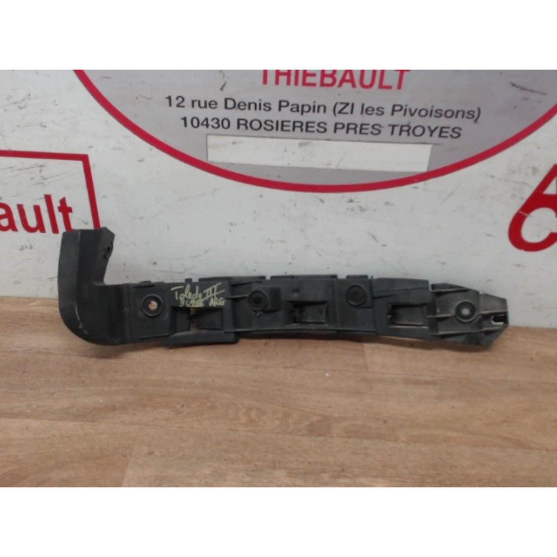 Support de pare chocs arriere SEAT TOLEDO III d’occasion