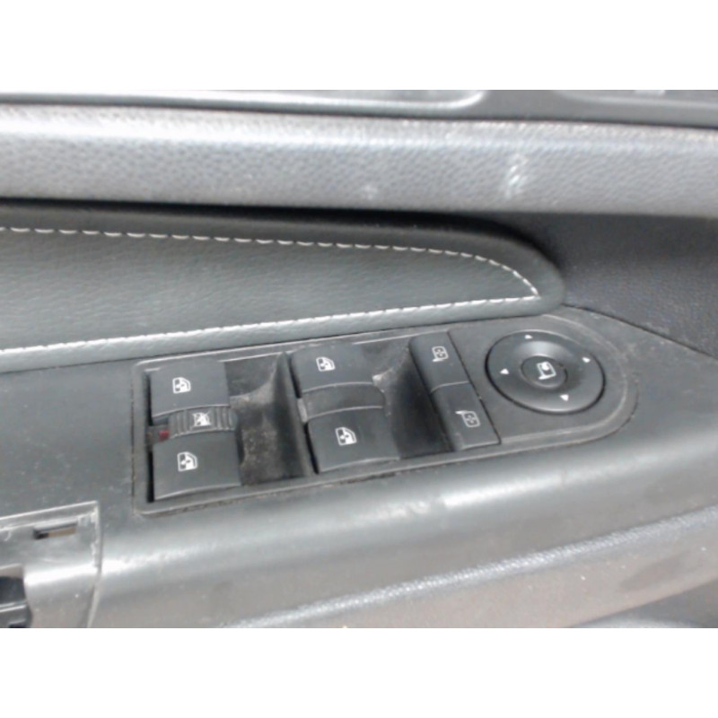 Panneau de porte avant gauche OPEL ZAFIRA (B) PHASE 1 d’occasion