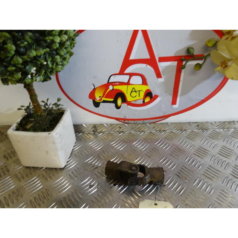 Cardan de direction TOYOTA COROLLA VERSO II PHASE 1 d’occasion