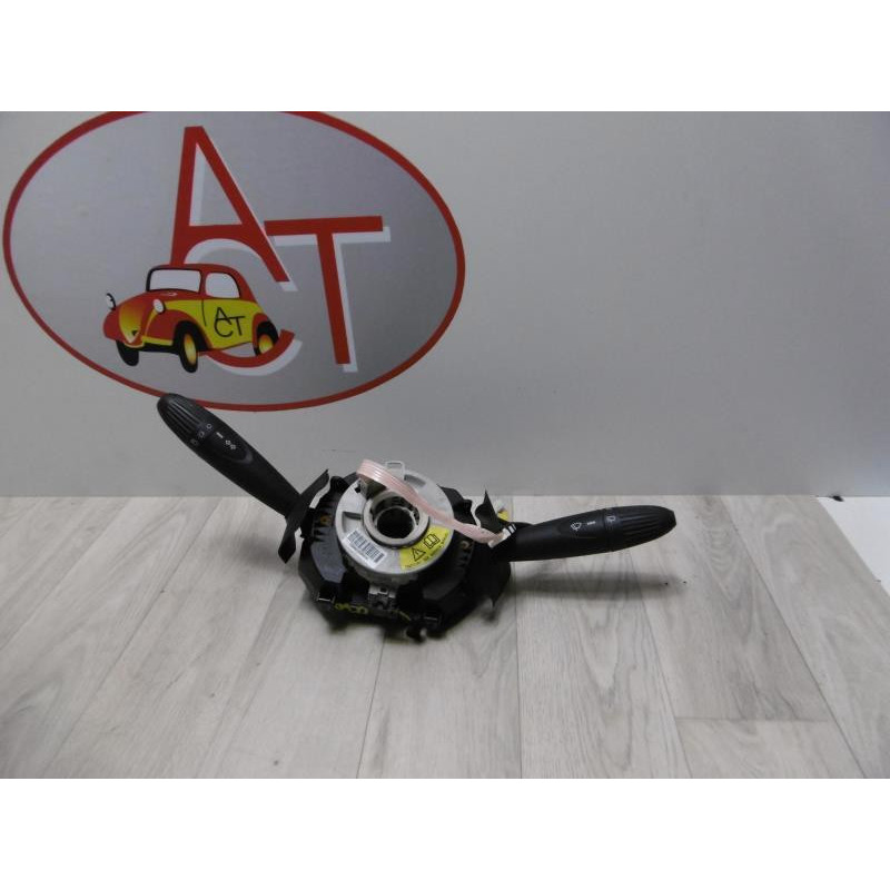 Com (Bloc Contacteur Tournant+Commodo Essuie Glace+Commodo Phare) FORD KA II d’occasion