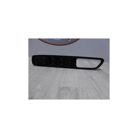 Interrupteur de leve vitre (Bloc complet) RENAULT CLIO IV d’occasion