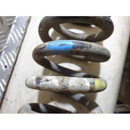 Ressort de suspension arriere droit MERCEDES CLASSE E - BM 124 d’occasion