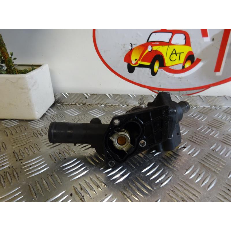 Boitier eau RENAULT KANGOO II GD DCI d’occasion