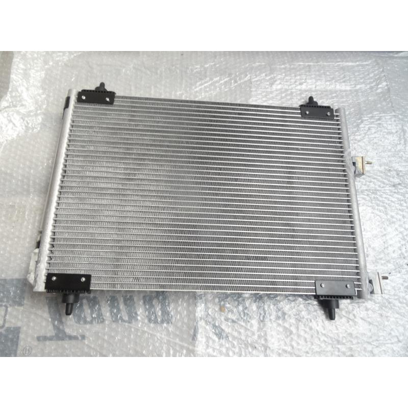 Condenseur de clim PEUGEOT 307 BREAK CLASSIQUE PHASE 1 d’occasion