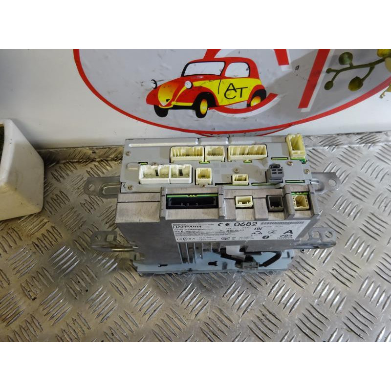 GPS TOYOTA YARIS III 1.5 HYBRID d’occasion