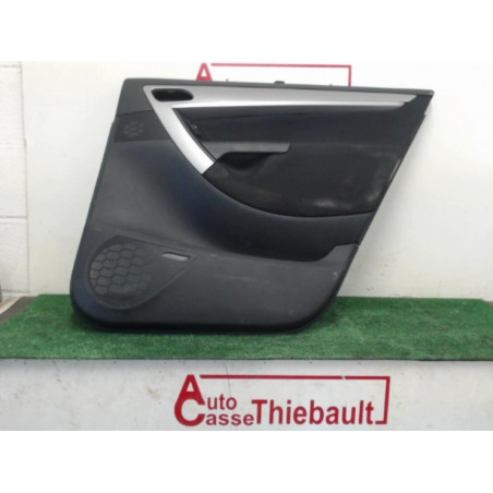 Garniture porte arriere droite CITROEN C4PICASSO PICAS GD d’occasion