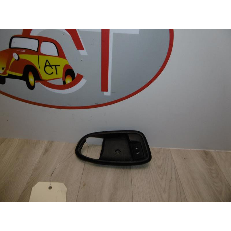 Interrupteur de leve vitre avant droit FORD MONDEO III d’occasion