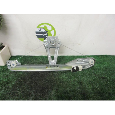 Leve vitre mecanique avant droit RENAULT CLIO III ESTATE PHASE 2 d’occasion