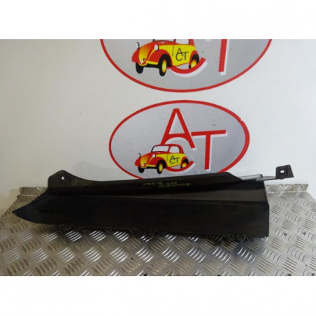 Enjoliveur de feu arriere droit CADILLAC ESCALADE II d’occasion