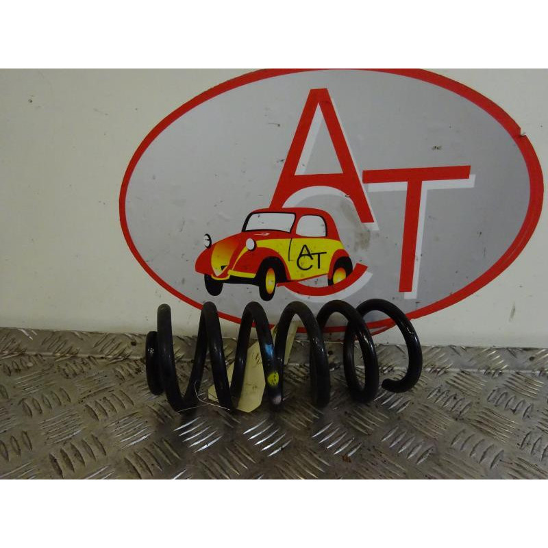Ressort de suspension arriere droit RENAULT CLIO IV d’occasion