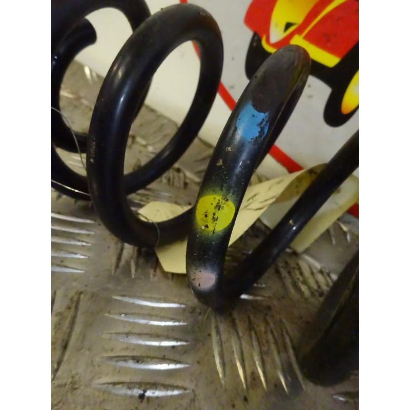 Ressort de suspension arriere droit RENAULT CLIO IV d’occasion