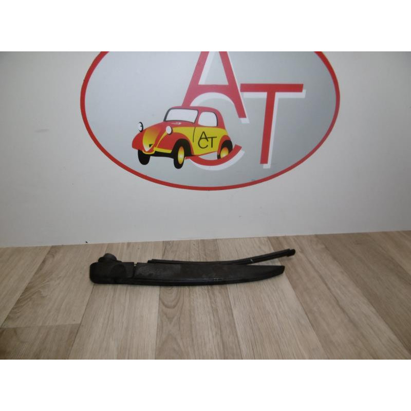 Bras essuie glace arriere RENAULT CLIO IV d’occasion