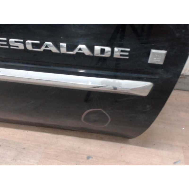 Porte avant droit CADILLAC ESCALADE II d’occasion
