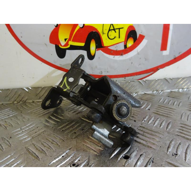 Chariot porte laterale coulissante arriere gauche MAZDA MAZDA 5 PHASE 1 d’occasion