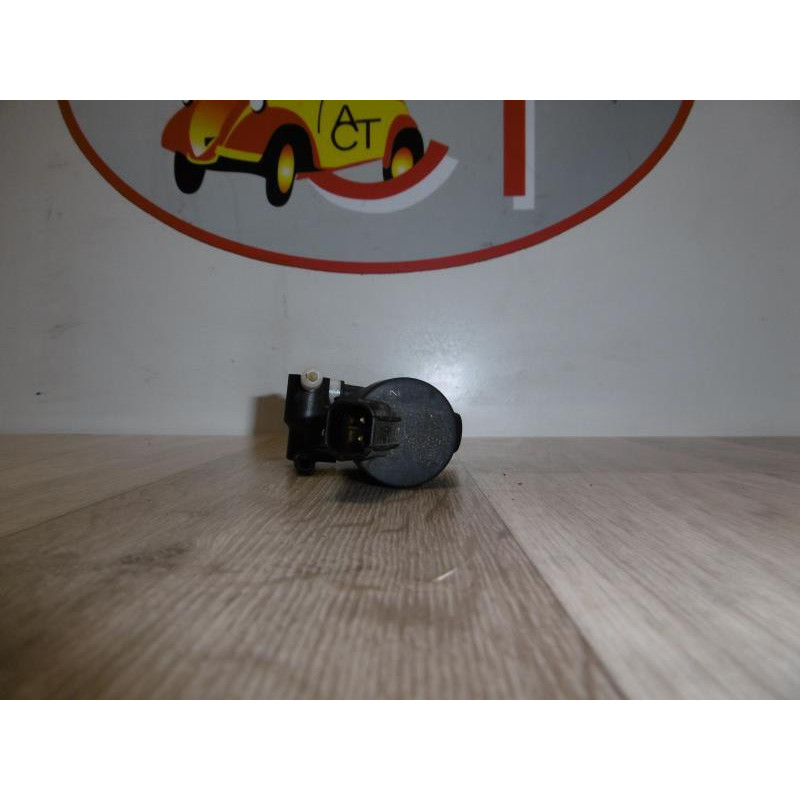 Pompe lave glace avant FORD KUGA d’occasion