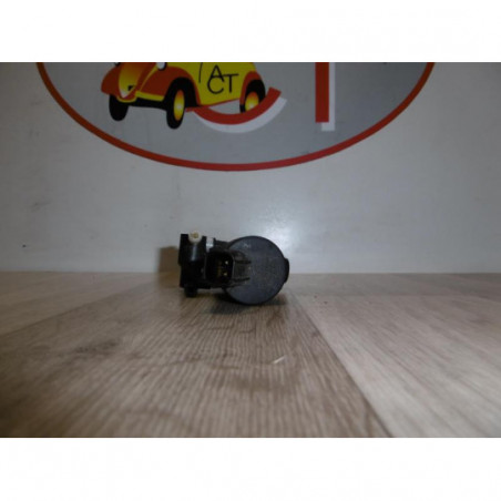 Pompe lave glace avant FORD KUGA d’occasion
