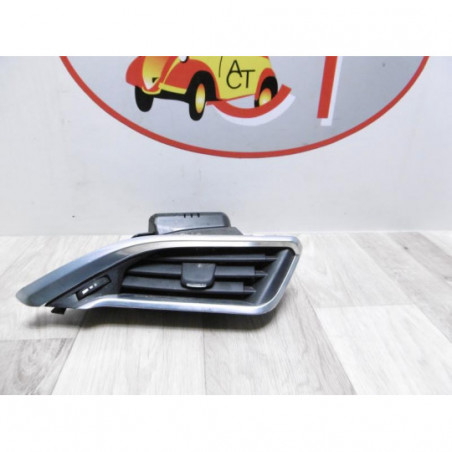 Aerateur tableau de bord avant droit PEUGEOT 2008 d’occasion