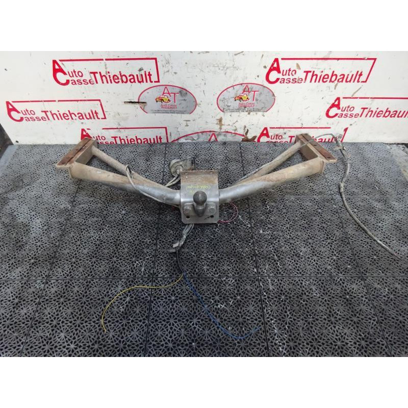 Attelage (boule de remorquage) NISSAN PATROL (Y60) GR d’occasion