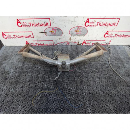 Attelage (boule de remorquage) NISSAN PATROL (Y60) GR d’occasion