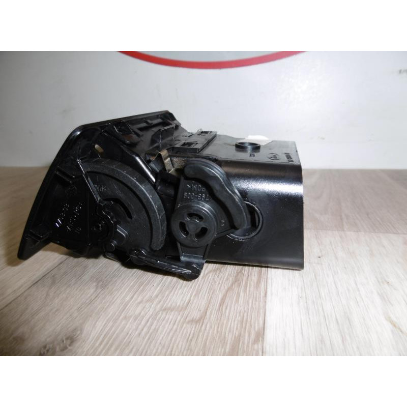 Aerateur tableau de bord avant droit FORD KUGA d’occasion