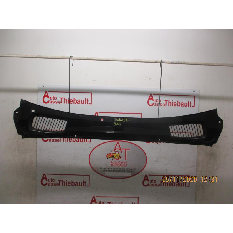Baie de pare brise FORD MONDEO III d’occasion