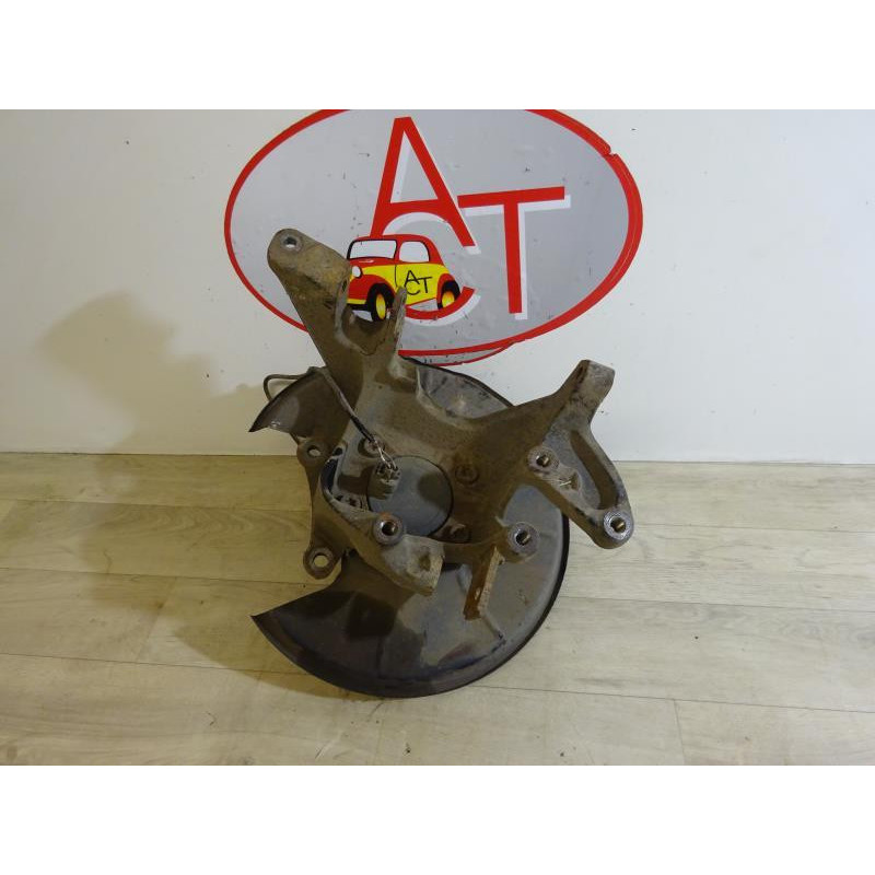 Fusee arriere droit FORD KUGA d’occasion