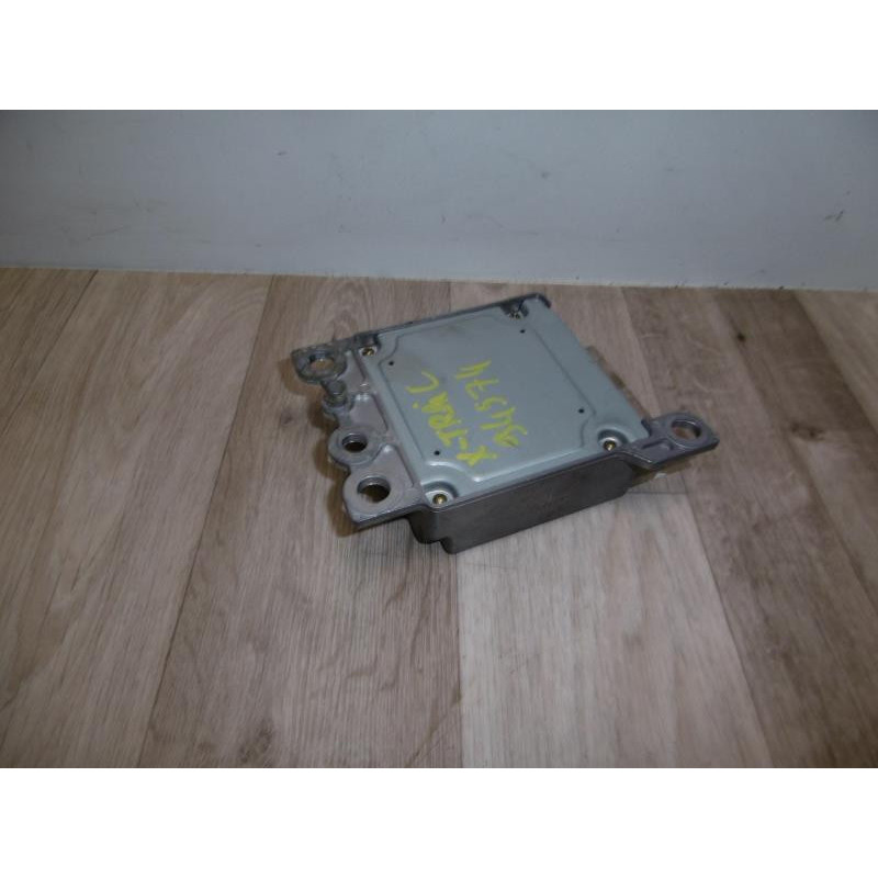 Boitier air bag NISSAN X-TRAIL I PHASE 1 d’occasion