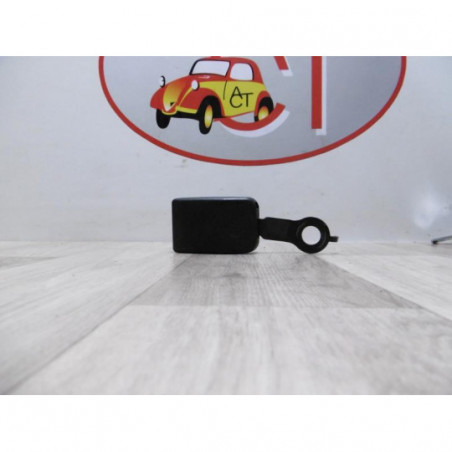 Attache ceinture avant droit DACIA LOGAN d’occasion