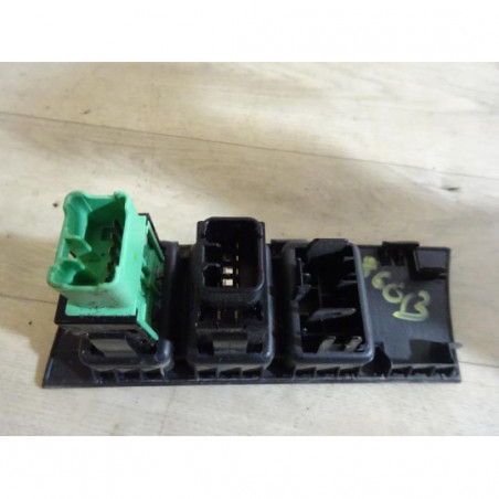 Commande de reglage hauteur de phare SUZUKI SPLASH d’occasion