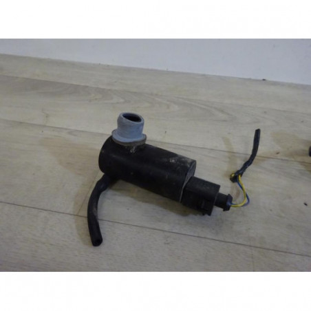 Pompe lave glace arriere SUZUKI SPLASH d’occasion