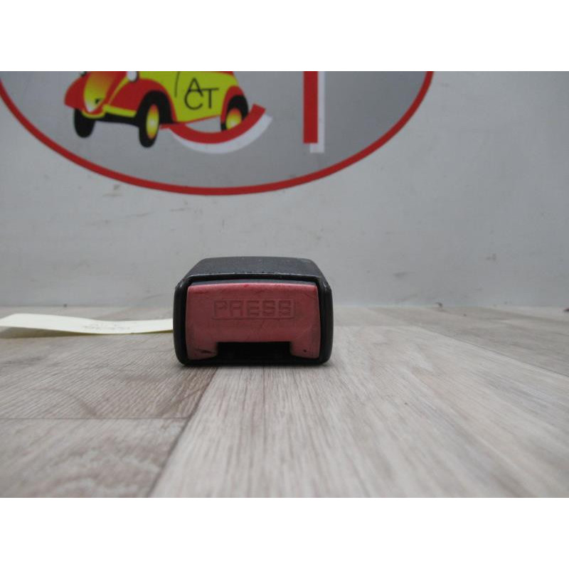 Attache ceinture avant droit MICROCAR SOLEA d’occasion