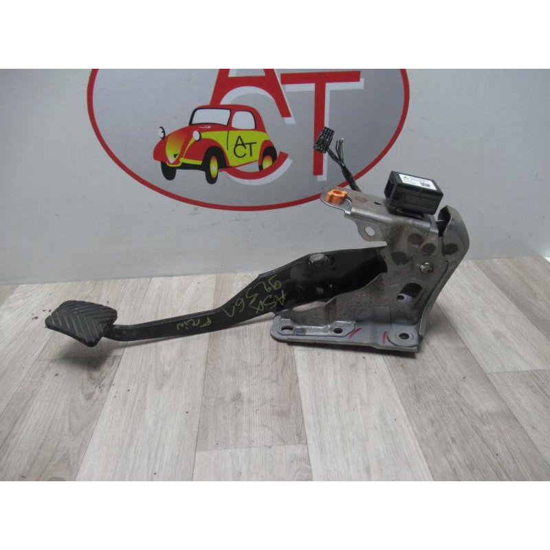 Pedalier de frein MITSUBISHI ASX PHASE 2 d’occasion