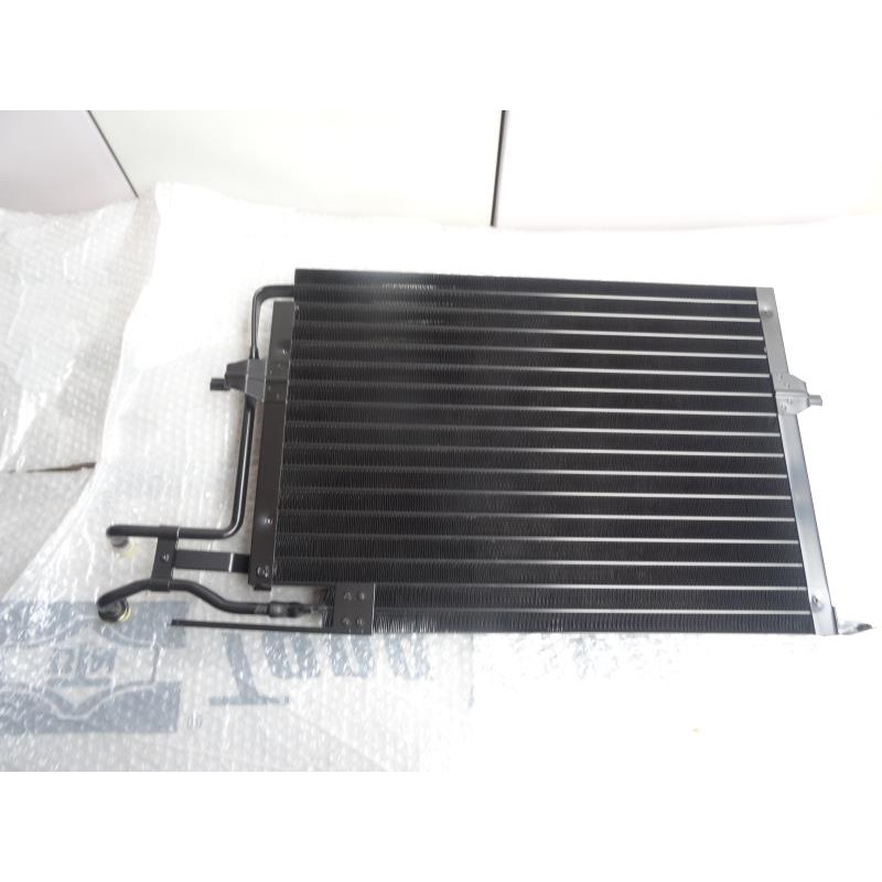 Condenseur de clim FORD MONDEO I PHASE 1 d’occasion
