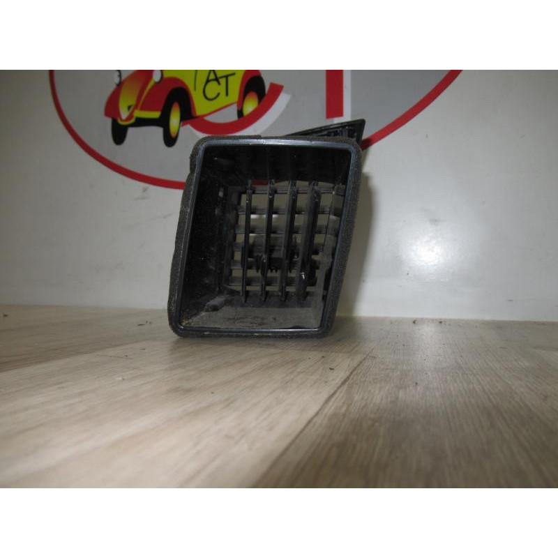 Aerateur tableau de bord avant gauche MITSUBISHI ASX PHASE 2 d’occasion
