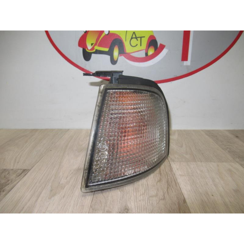 Optique avant secondaire gauche (feux)(clignotant) NISSAN PRIMERA I d’occasion