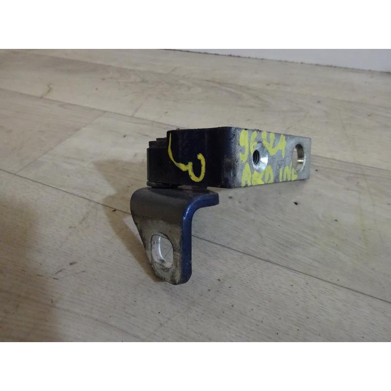 Charniere de porte arriere droit inferieur FORD S-MAX PHASE 1 d’occasion