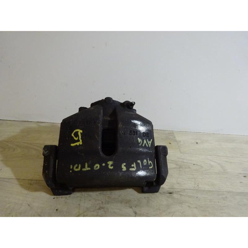 Etrier avant gauche (freinage) VOLKSWAGEN GOLF V d’occasion