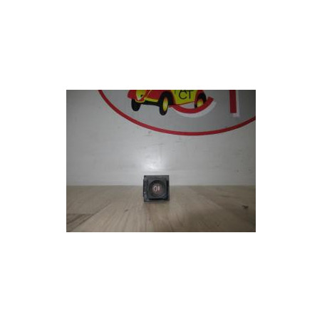 Commande anti brouillard arriere MICROCAR SOLEA d’occasion