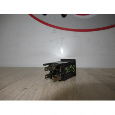 Commande anti brouillard arriere MICROCAR SOLEA d’occasion