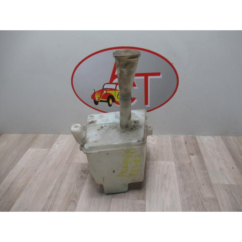 Vase de lave glace NISSAN PRIMERA I d’occasion