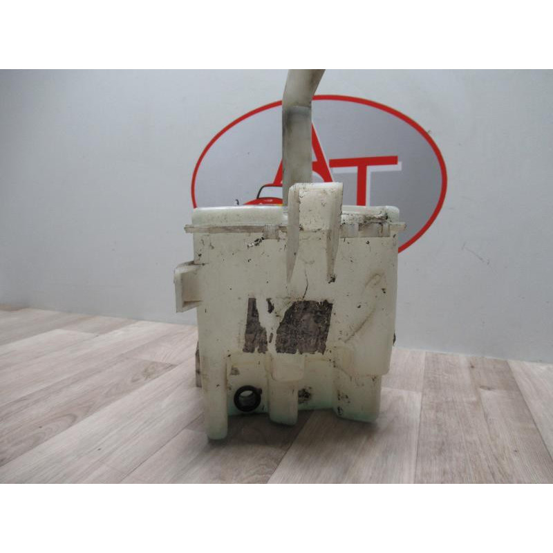 Vase de lave glace NISSAN PRIMERA I d’occasion
