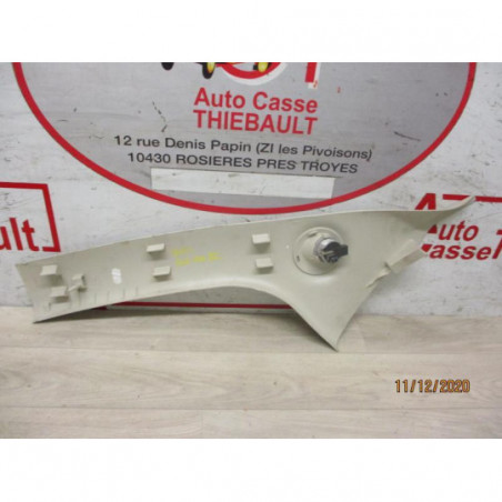 Garniture laterale Avant droite FIAT 500 III CABRIOLET d’occasion