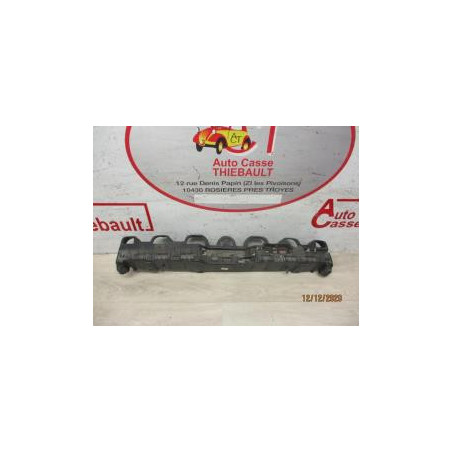 Support de pare chocs arriere RENAULT  d’occasion